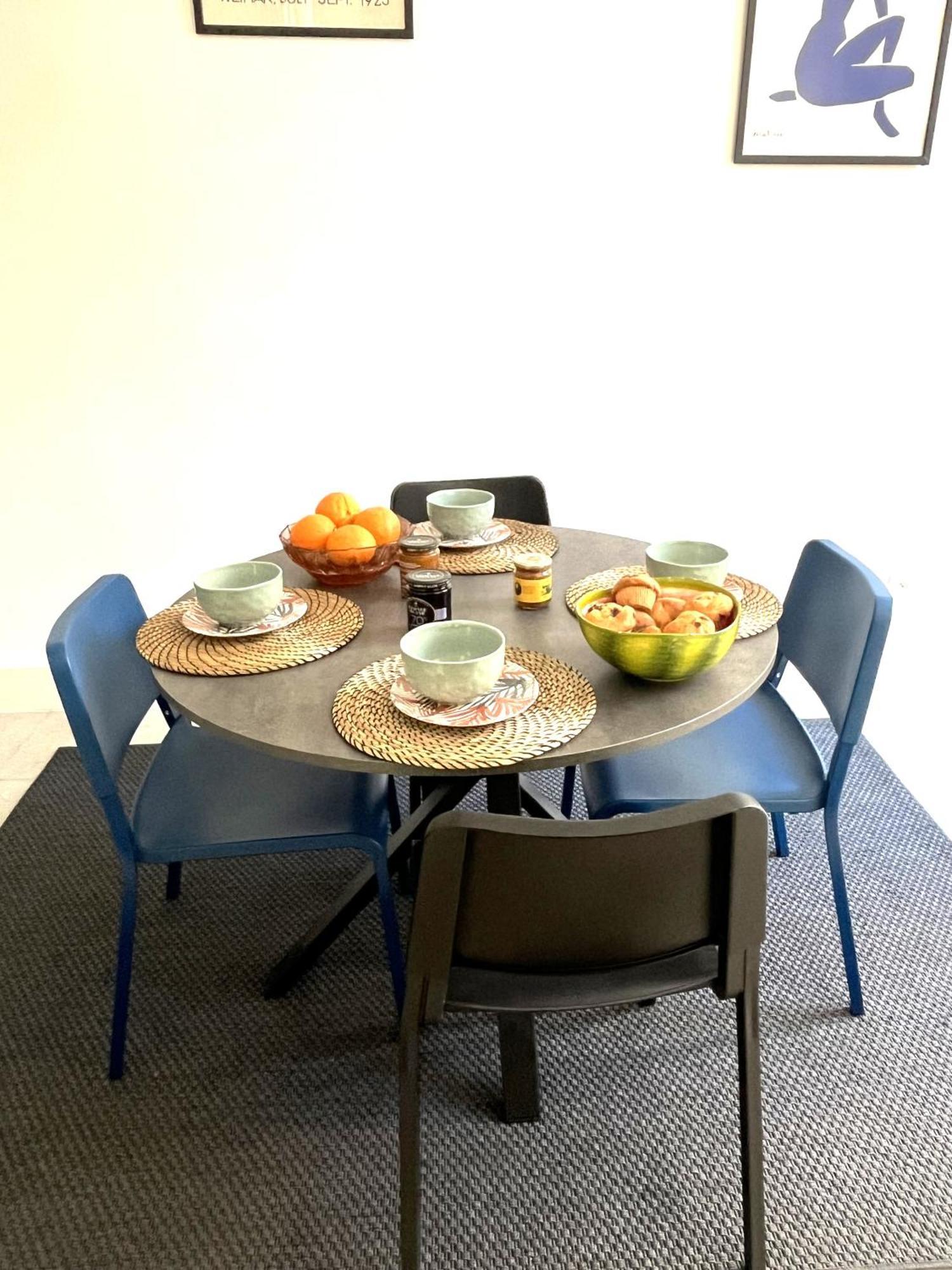 Apartamento Ecusson - Duplex Lumineux Et Climatise Dans Particulier *